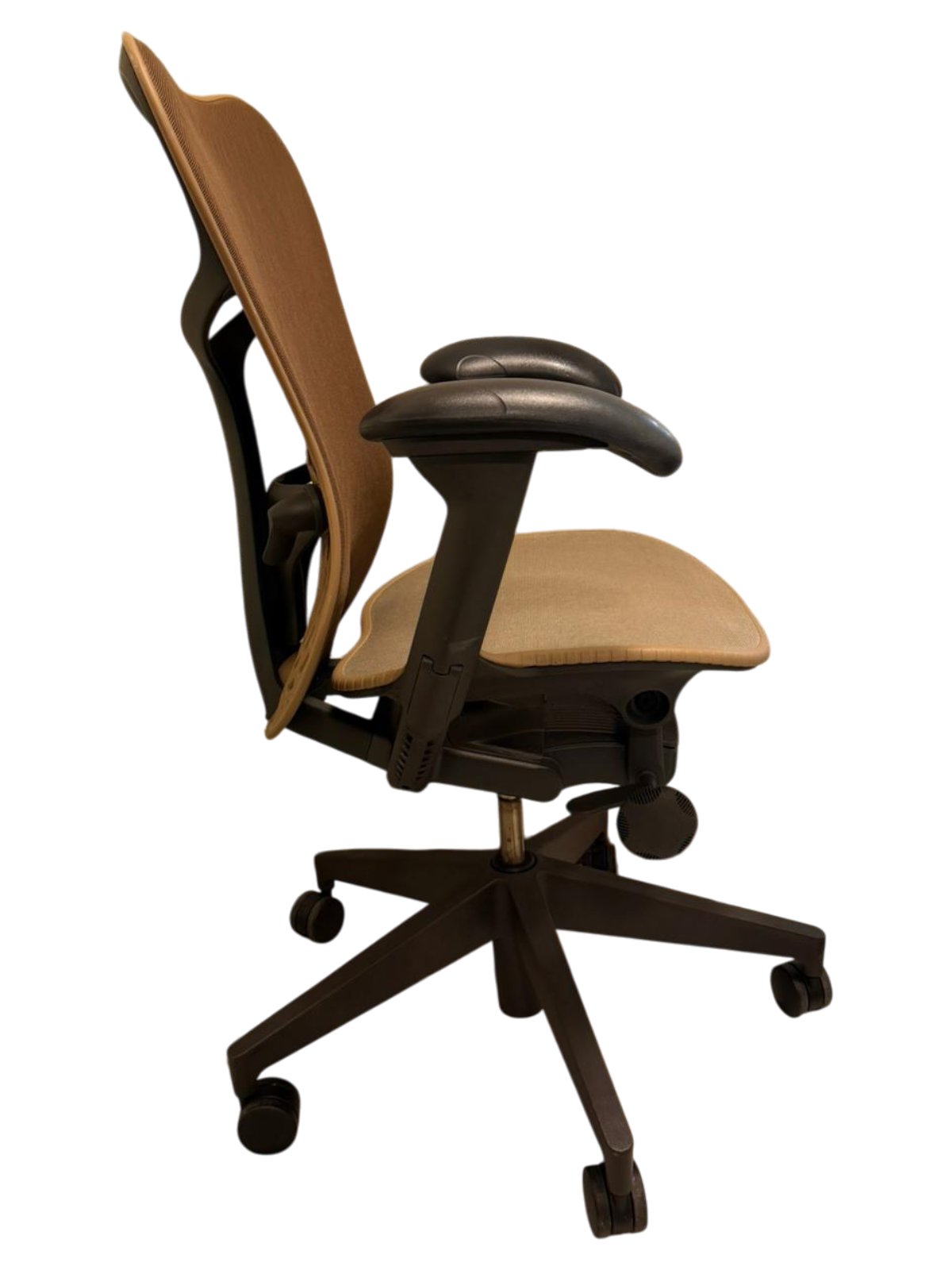 Herman Miller Mirra 2 Brown Butterfly